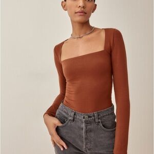 Reformation Walter Top in Brown